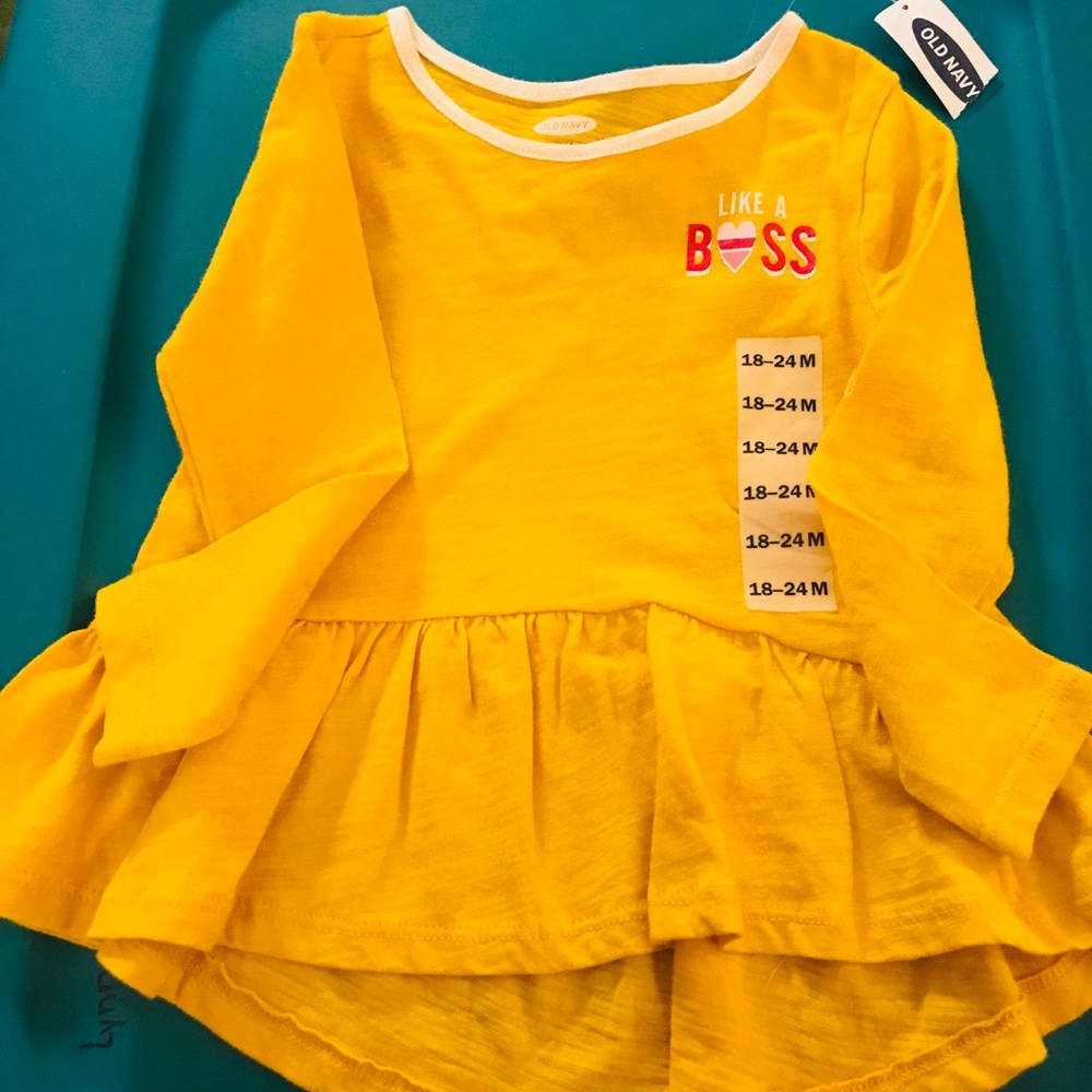 NEW WITH TAGS Old Navy 18-24 months
